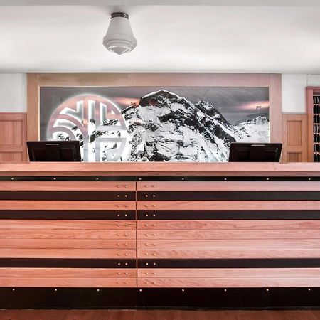 Nh Collection Madrid Suecia Hotel Luaran gambar Reception